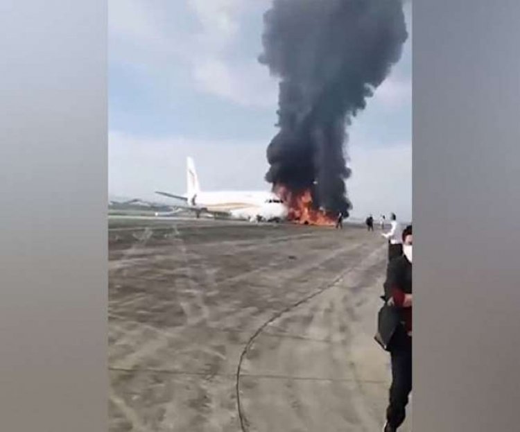 एयरलाइंस का विमान रनवे से फिसला, आग लगने से 40 लोग घायल