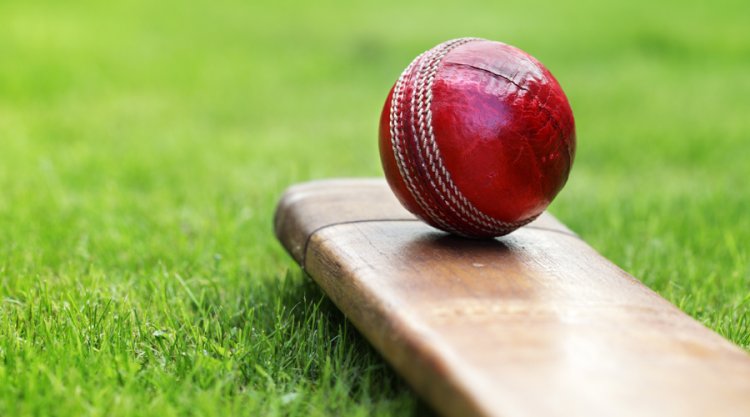 क्रिकेट बोर्ड का फरमान, सैलरी में 40 फीसदी की कटौती स्वीकार करें