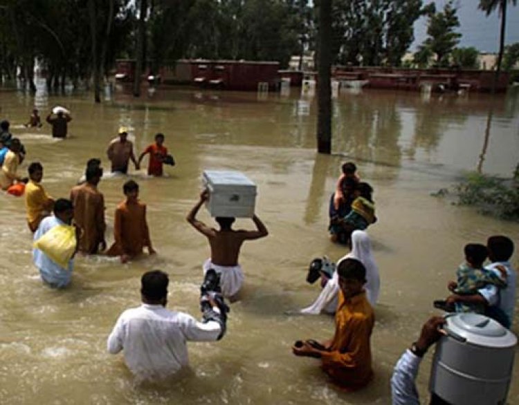 पाकिस्‍तान में बाढ़ से हालात हो रहे हैं खराब