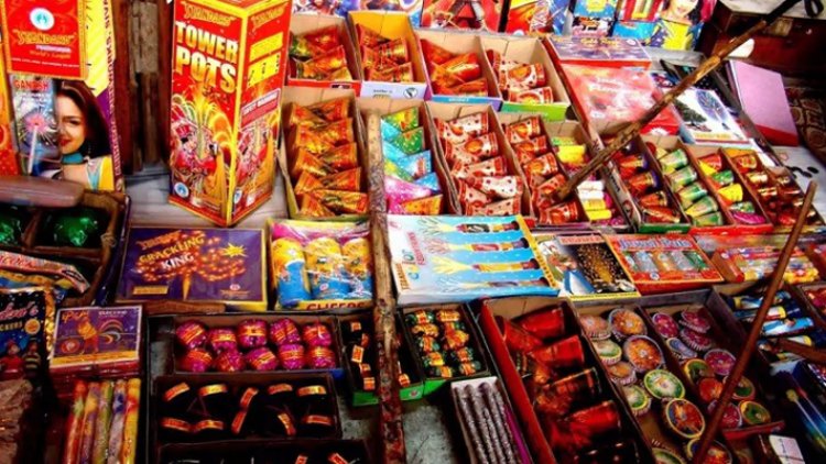 सरकार का बड़ा फैसलाः दिवाली पर बैन रहेंगे पटाखे, ऑनलाइन बिक्री और डिलीवरी पर 1 जनवरी 2023 तक लगी रोक