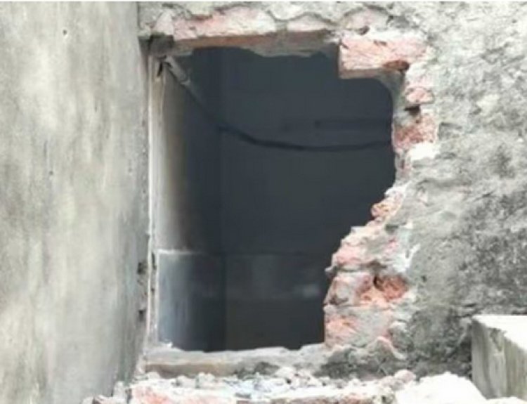 कपूरथलाः दीवार तोड़कर Axis Bank में घुसे चोर, तिजोरी काटकर 38 लाख रुपए लेकर हुए फरार