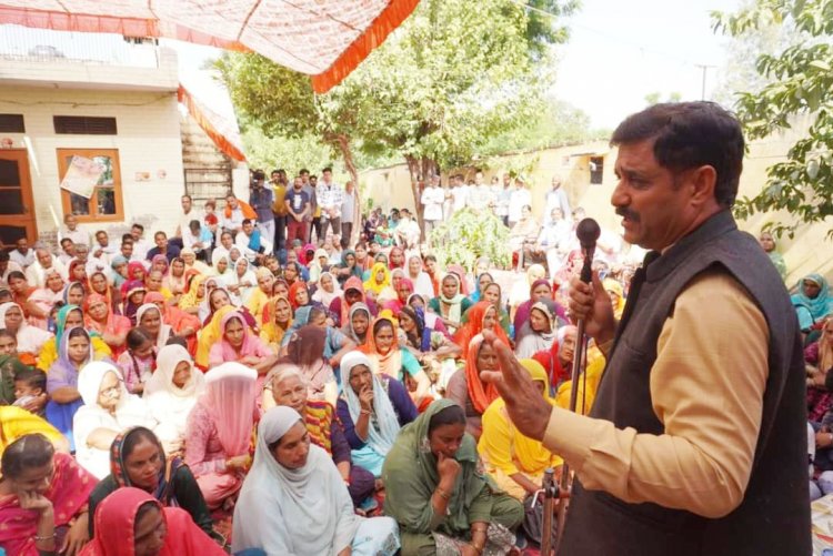 भाजपा प्रत्याशी राम कुमार ने हरोली में किया चुनाव प्रचार