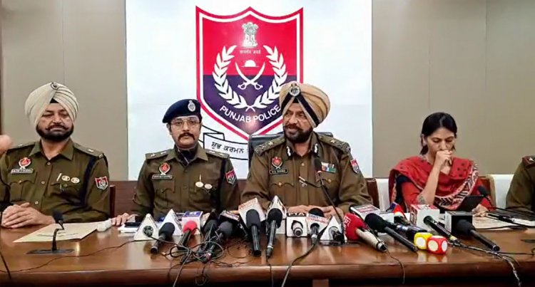 पंजाबः पुलिस ने नायब तहसीलदार भर्ती मामले में किया सनसनीखेज खुलासा, देखें वीडियो