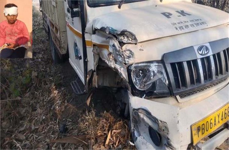 पंजाबः स्कूल वैन की बलैरो गाड़ी से भयानक टक्कर, कई बच्चे घायल