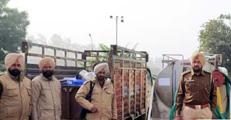 पंजाबः दूध की फैक्टरी में पुलिस की रेड, दो काबू