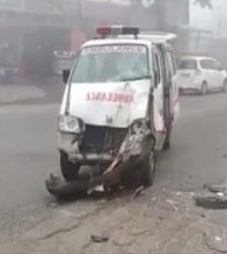 पंजाबः बस और एबुलेंस की हुई भयानक टक्कर