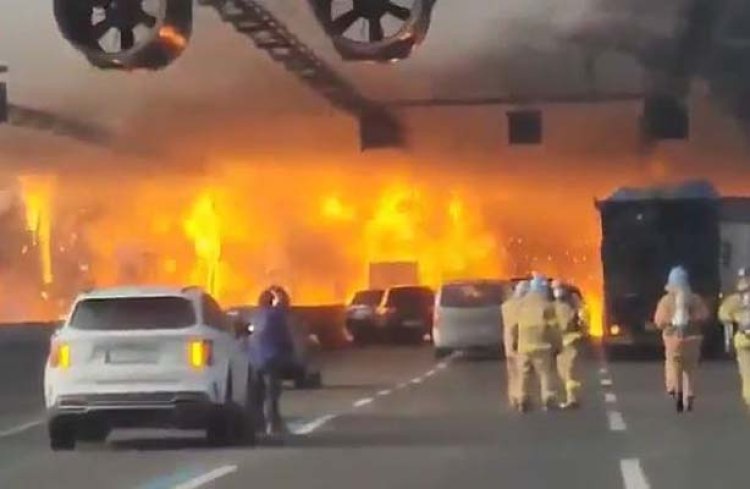 बस और ट्रक की टक्कर के बाद टनल में भीषण आग, 6 लोगों की मौत, 37 घायल, देखें वीडियो