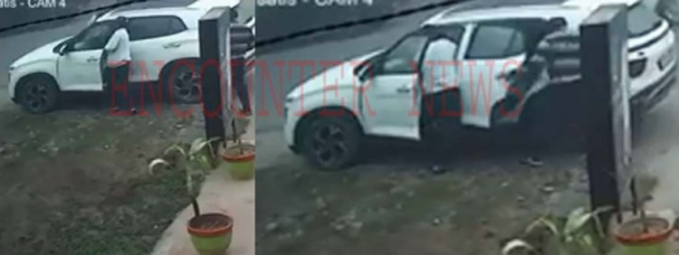 दिन दिहाड़े महिला की कार में घुसे 3 बदमाश, देखें CCTV