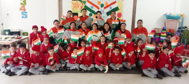 वशिष्ट पब्लिक स्कूल में मनाया गया गणतंत्र दिवस