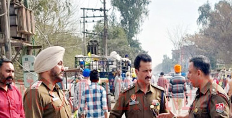 पंजाबः अमृतपाल सिंह के थाने के बाहर भारी इक्ट्ठ वाले बयान के बाद पुलिस हुई अलर्ट