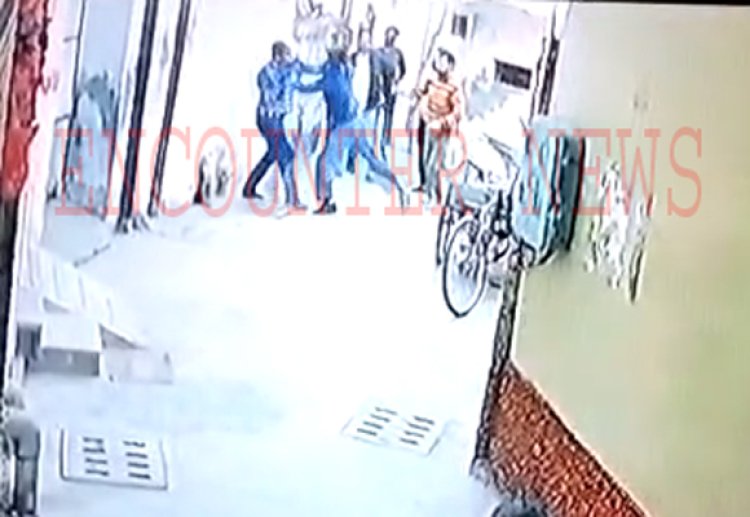 पंजाबः कबीर नगर में हमलावारों ने किया युवक पर हमला, देखें CCTV