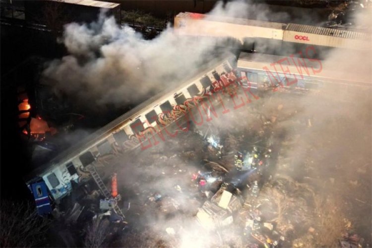 दो ट्रेनों की आमने-सामने भीषण टक्कर में 26 की मौत, कई घायल, देखें वीडियो