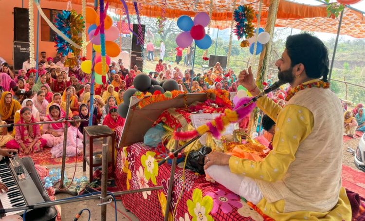 बघेरी मंदिर में धूमधाम से मनाया कृष्ण जन्मोत्सव