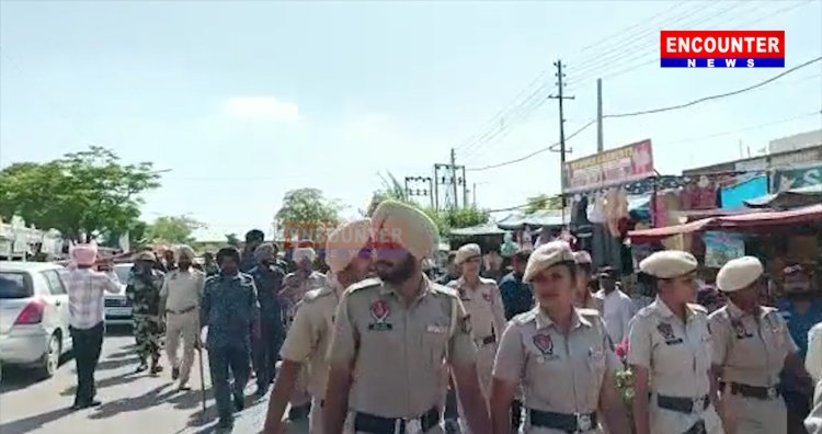 पंजाबः श्री आनंदपुर साहिब में बैसाखी के त्यौहार को लेकर निकाला गया फलैग मार्च, देखें वीडियो