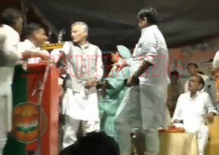 पंजाबः रैली के दौरान मंच पर बिगड़ी भाजपा प्रधान Sunil Kumar Jakhar की तबीयत, देखें वीडियो