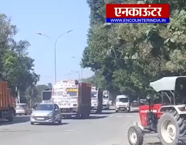 पंजाब : ट्रक सोसायटी द्वारा निकाला गया विरोध मार्च, देखें वीडियो