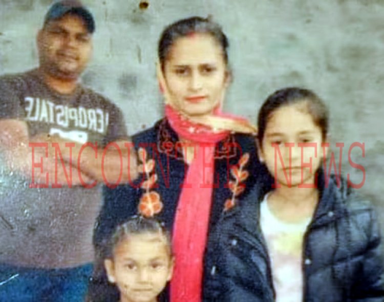 फगवाड़ाः Shatabdi Express के नीचे आई 2 बच्चों सहित महिला, मची अफरा-तफरी 