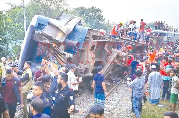 इस जगह हुआ बालासोर जैसा हादसाः 2 ट्रेनों के बीच भयंकर टक्कर में कई लोगों की मौत, देखें वीडियो