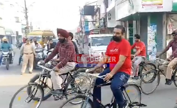 पंजाब : साइकिल रैली निकालकर मतदाताओं को किया जागरूक, देखें वीडियो