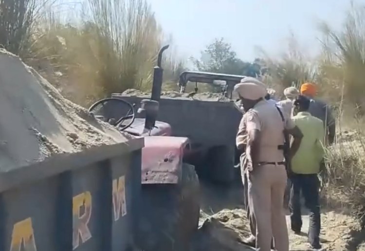 पंजाब : पुलिस ने अवैध खनन के मामले में  9 ट्रैक्टर ट्रॉलियां की जब्त, देखें वीडियो