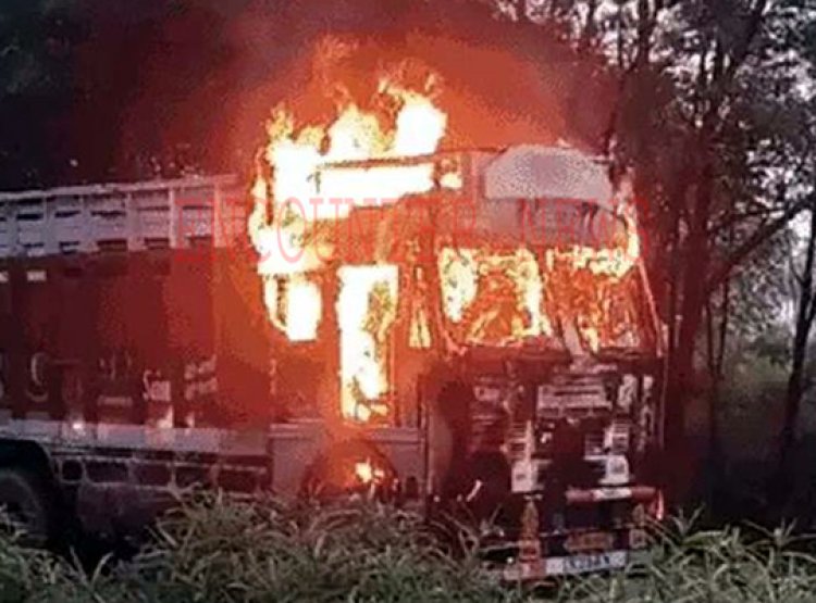 पठानकोट-जालंधर नेशनल हाईवे पर ट्रक में लगी भीषण आग
