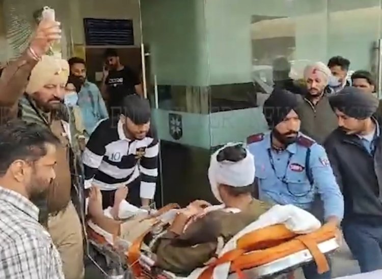 पंजाबः पुलिस लाइन में तैनात कर्मी को लगी गोली, हालत गंभीर, देखें वीडियो