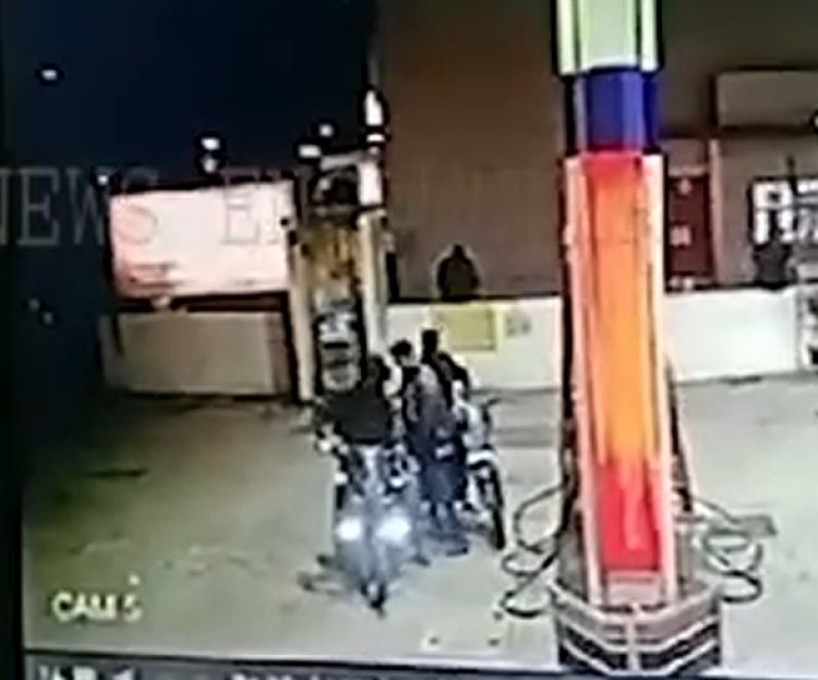 जालंधरः पंप से पेट्रोल भरवा कर भागे बाइक सवार, देखें CCTV