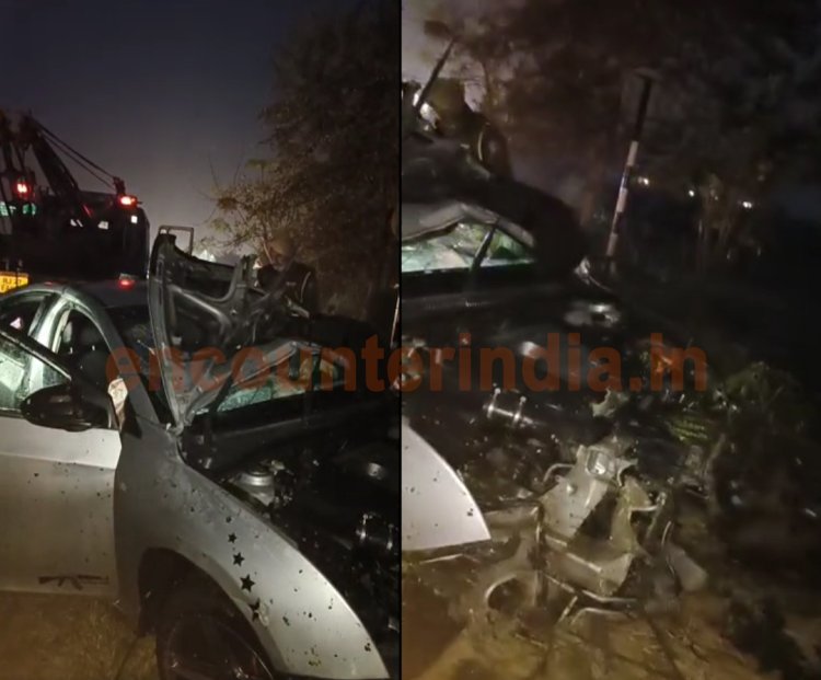 पंजाबः छप्पड़ में गिरी Cruze गाड़ी, 4 घायल, देखें वीडियो