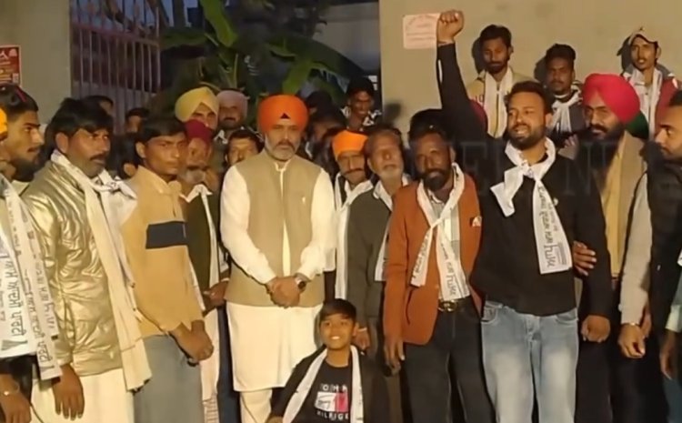 पंजाबः अकाली दल को बड़ा झटका, 35 परिवार आप पार्टी में हुए शामिल, देखें वीडियो