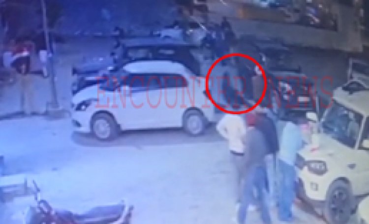 पंजाबः हमलावारों ने युवक की गोली मारकर की ह'त्या, देखें CCTV