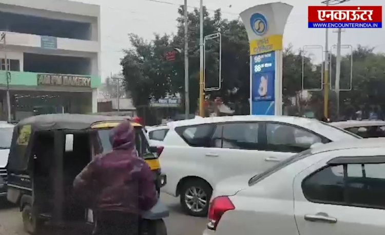 पंजाब भर में पेट्रोल-डीजल को लेकर मची हाहाकार, देखें वीडियो