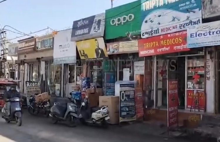 जालंधरः पुलिस चौंकी के सामने मार्किट में 5 दुकानों को चोरों ने बनाया निशाना, देखें वीडियो