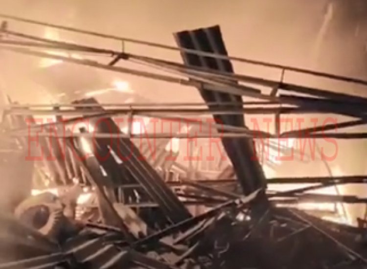 जालंधरः टेंट हाउस के गोदाम में लगी भीषण आग, सामान जलकर हुआ राख, देखें वीडियो