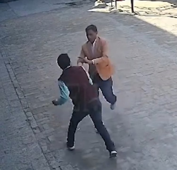 पंजाब : स्कूल टीचर की पिटाई की वाडियो हुई वायरल