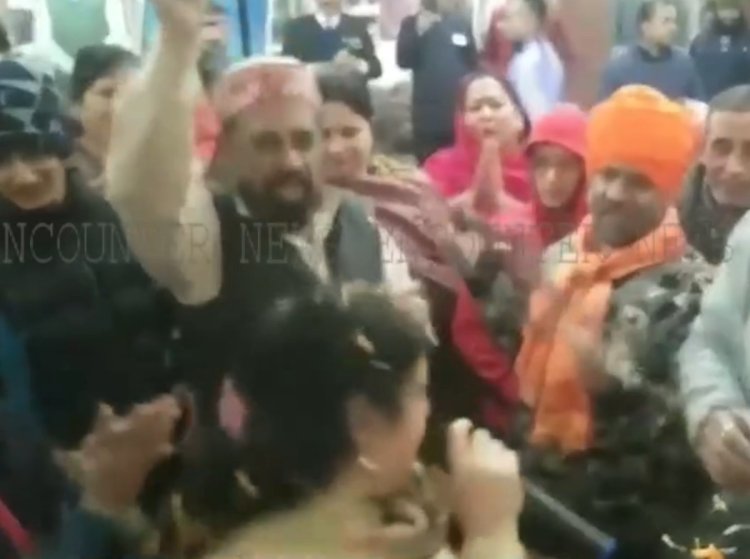 पंजाब : अयोध्या के लिए रवाना हुई स्पेशल ट्रेन, देखें वीडियो