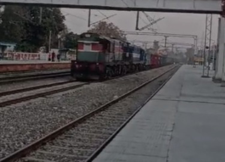 पंजाब : बिना ड्राइवर के भागी ट्रेन, प्रशासन में मचा हड़कंप, देखें वीडियो