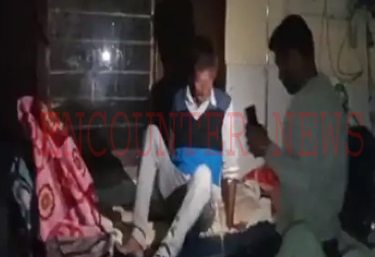 पंजाबः Civil Hospital में बत्ती गुल, बिलखते रहे मरीज, टॉर्च से किया ईलाज, देखें वीडियो