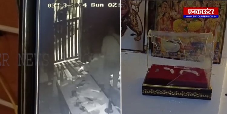 पंजाब : चोरों ने टाइल्स स्टोर को बनाया निशाना, देखें वीडियो