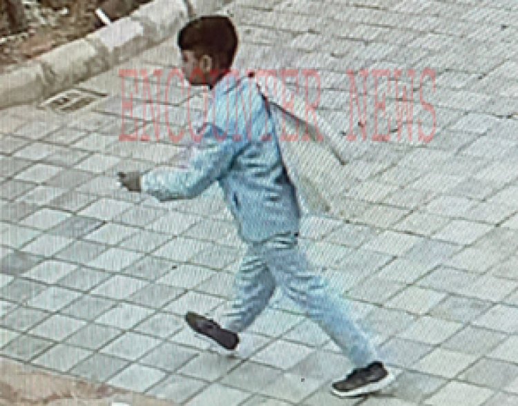 रिसेप्शन पार्टी से नगदी से भरा बैग लेकर चोर फरार, CCTV आई सामने, देखें वीडियो