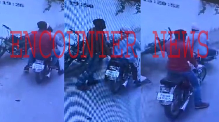 पंजाबः गोपाल मंदिर के पास 2 मिनट में बाइक लेकर चोर हुए फरार, देखें CCTV