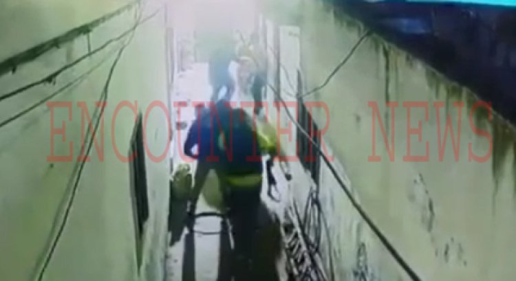 जालंधरः पुलिस और चिंटू बदमाश में गोलियां चलने की Live वीडियो आई सामने, देखें वीडियो
