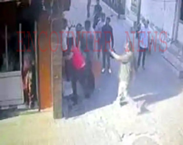 पंजाबः कार पार्क करने को लेकर परिवार पर तेजधार हथियारों से किया हमला, देखें वीडियो