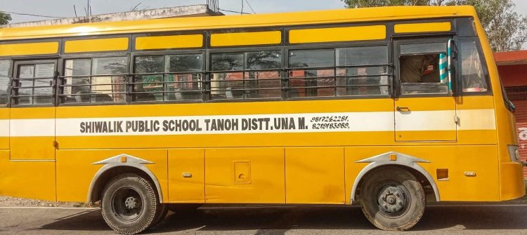बंगाणा में स्कूली बस का दरवाजा खुलने से नीचे गिरी किशोरी, मौत 