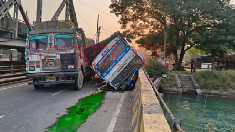 Punjab: सुबह-सुबह टिप्पर और ट्रक में हुई टक्कर, लगा जाम, देखें वीडियो